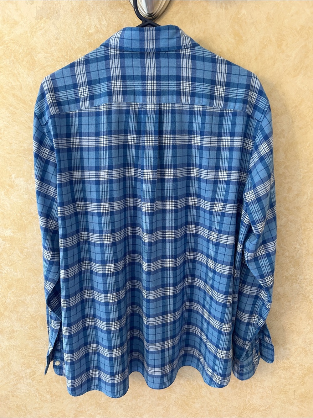 Vineyard Vines Shirt - Picture 4 of 6